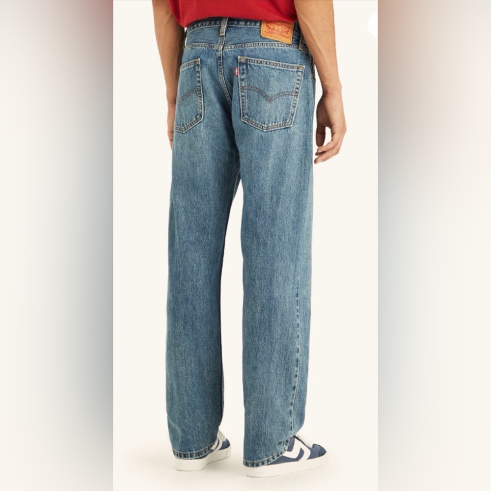 Vintage Levi’s 559 Men’s 36x28 Inseam Relaxed Fit Straight Distressed Blue Jeans
